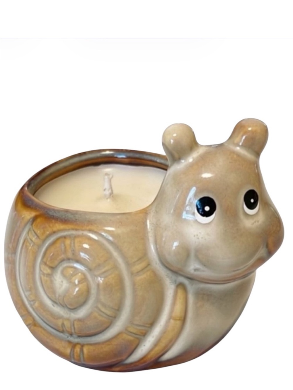 Vintage cottagecore ceramic smiling snail candle